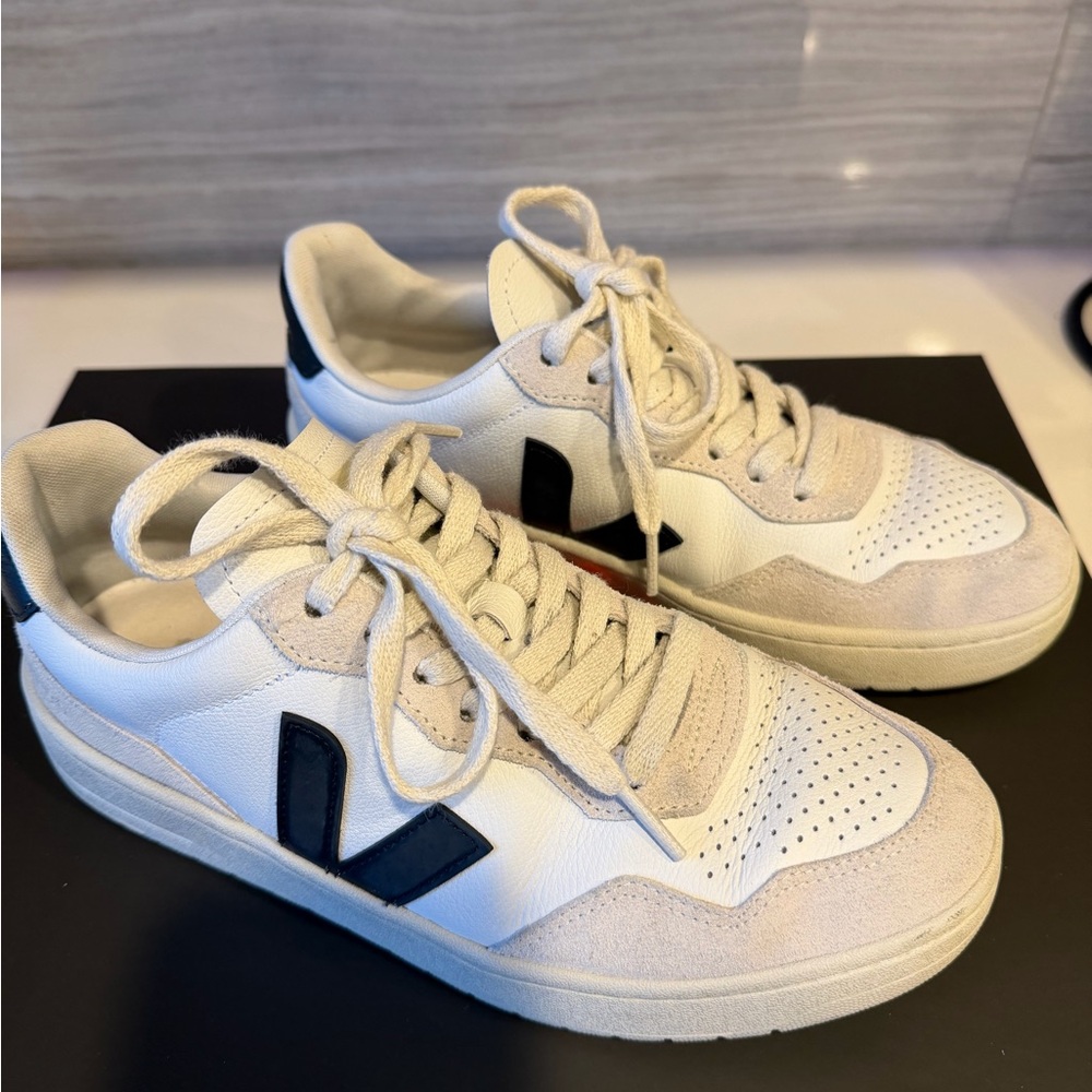 Veja Women’s Cream and Black Sneakers